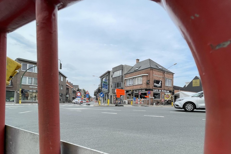 In Nijlen-centrum is meteen duidelijk aan de vele omleidingsborden dat er veel gewerkt wordt.