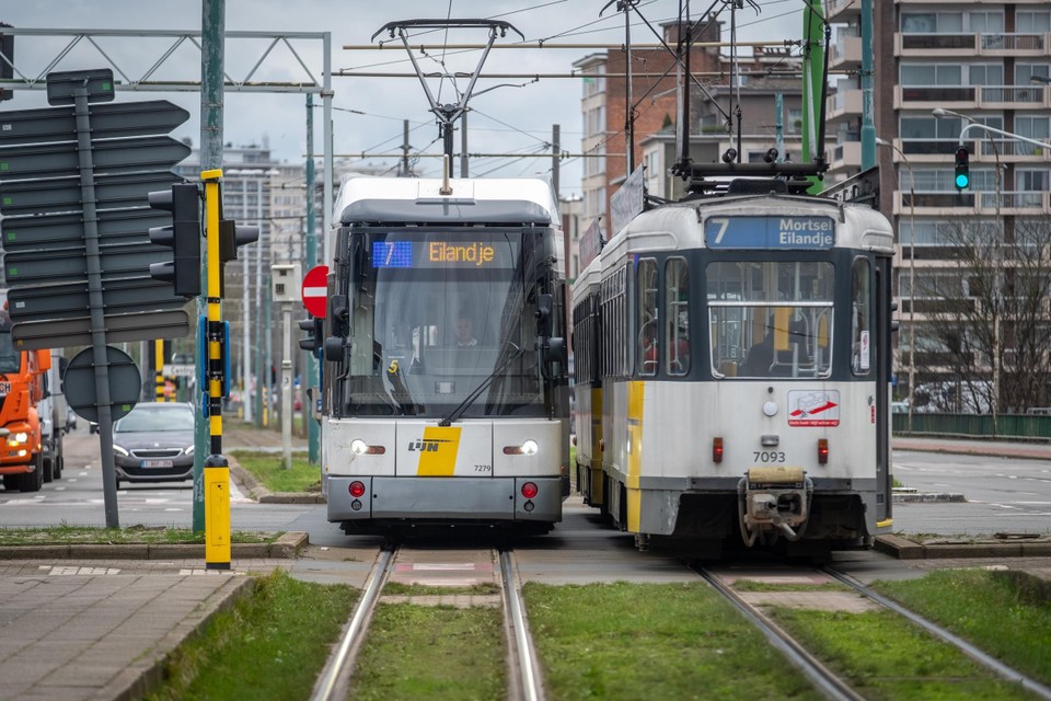 Tram 7 lijkt gered, maar de rest van het plan voor het Antwerpse tramnet botst op kritiek. 