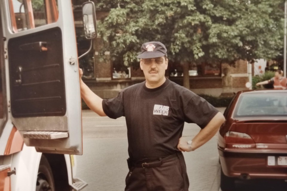 François Van Leemput in zijn beginjaren als brandweerman in Lint.