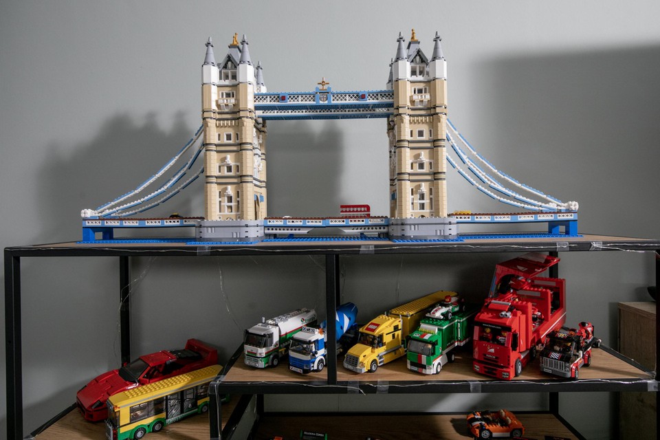 De Londense Tower Bridge gebouwd uit Lego. 