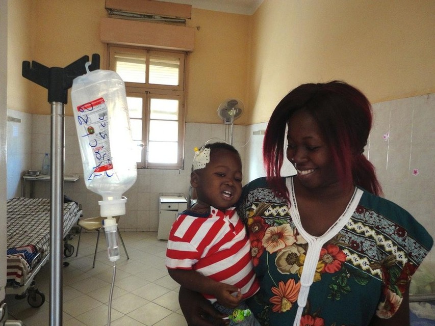 In Senegal zetten Luc Van De Wiel en vrienden van vzw Caluna eerder projecten op om kinderen te genezen van kanker. 