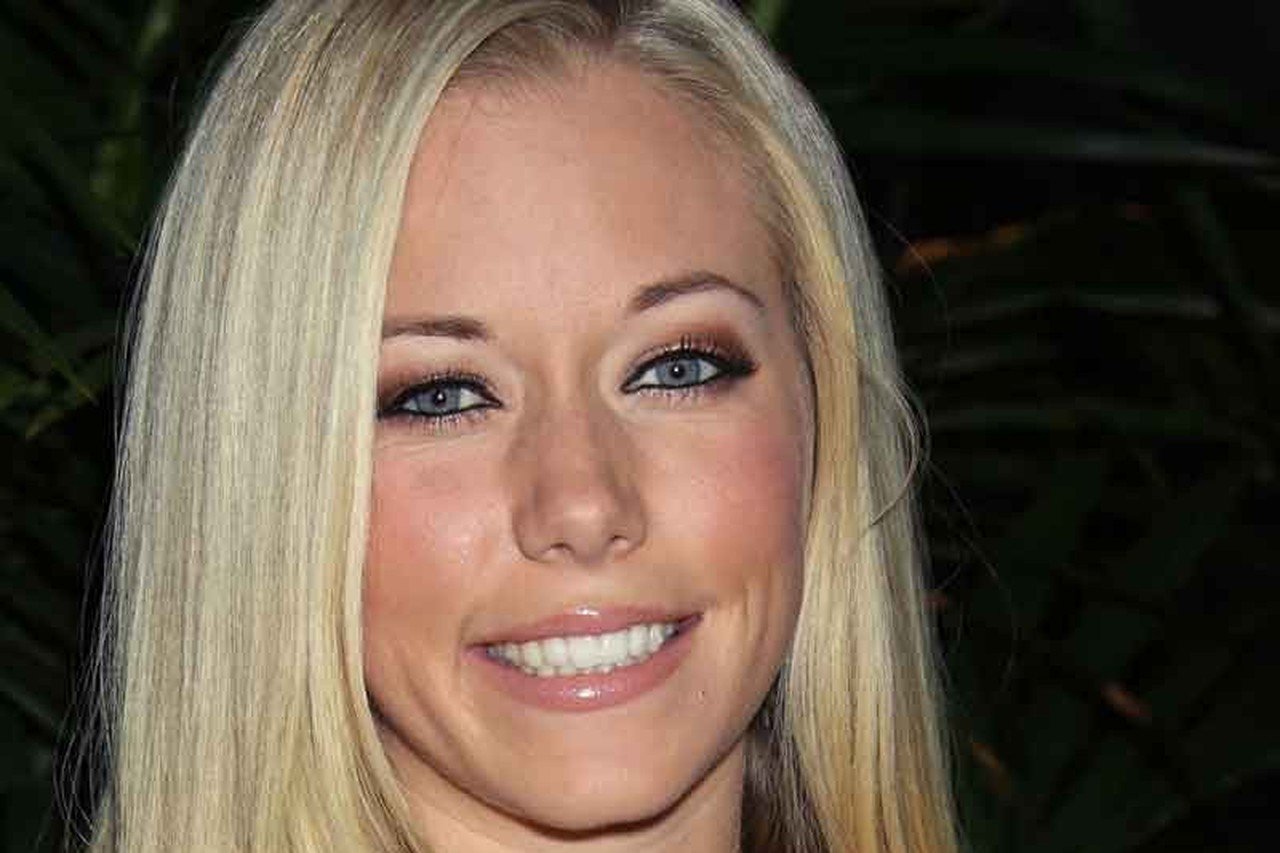 Lesbische sekstape van Kendra Wilkinson gelekt | Gazet van Antwerpen Mobile