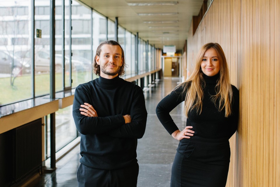 Davy Didden en Nadia Wiesé kregen een Agoriaprijs voor hun gezamenlijke masterproef.