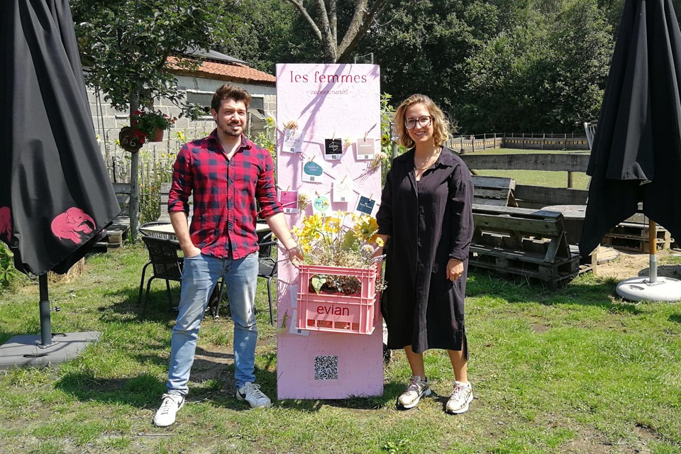 Viktor Van Bulck van De Lentehei speelt zaterdag gastheer voor de zomermarkt van Les Femmes, een initiatief dat aan de creatieve geest van Zoë Eysermans ontsproot.