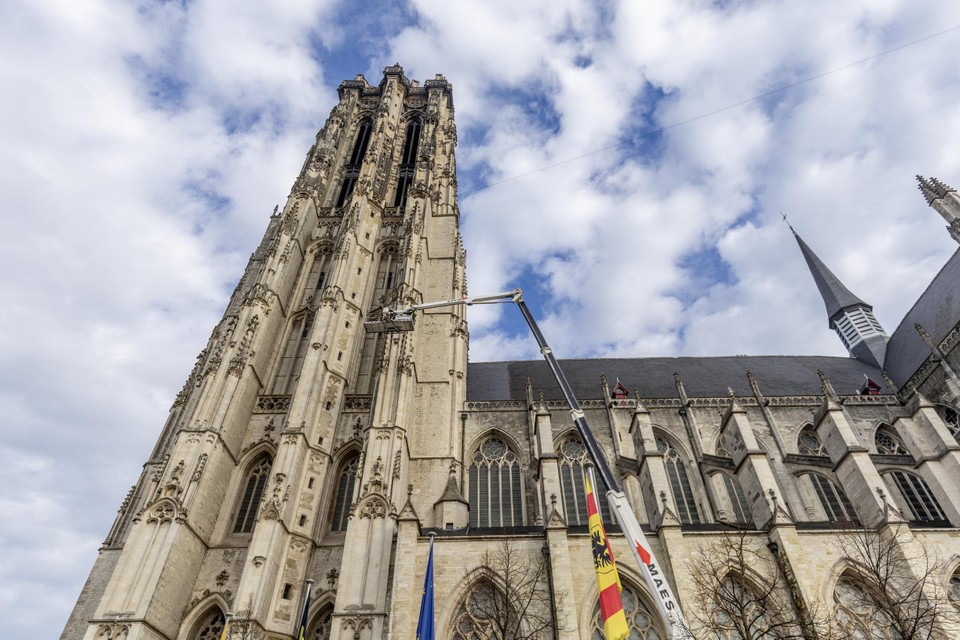 De Sint-Romboutstoren en -kathedraal zijn enorm belangrijk voor het toerisme in Mechelen.