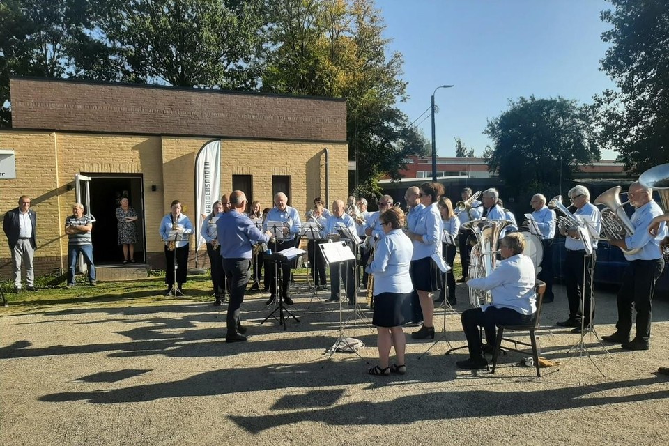 Afgelopen weekend werd het lokaal met de nodige muzikale begeleiding in gebruik genomen.