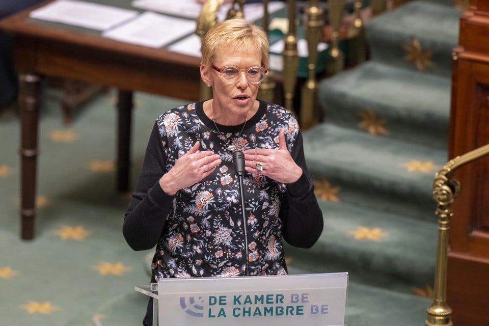 Minister van Pensioenen Karine Lalieux (PS).