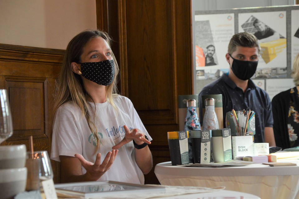 Axelle Defossez van DEFO over haar verpakkingsvrije winkel, koffiebar en shop Turtlee Green.