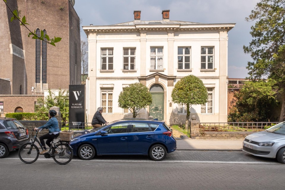 De pastorie van de Sint-Laurentiusparochie wordt grondig gerestaureerd. Eerst komt de buitenzijde aan de beurt.