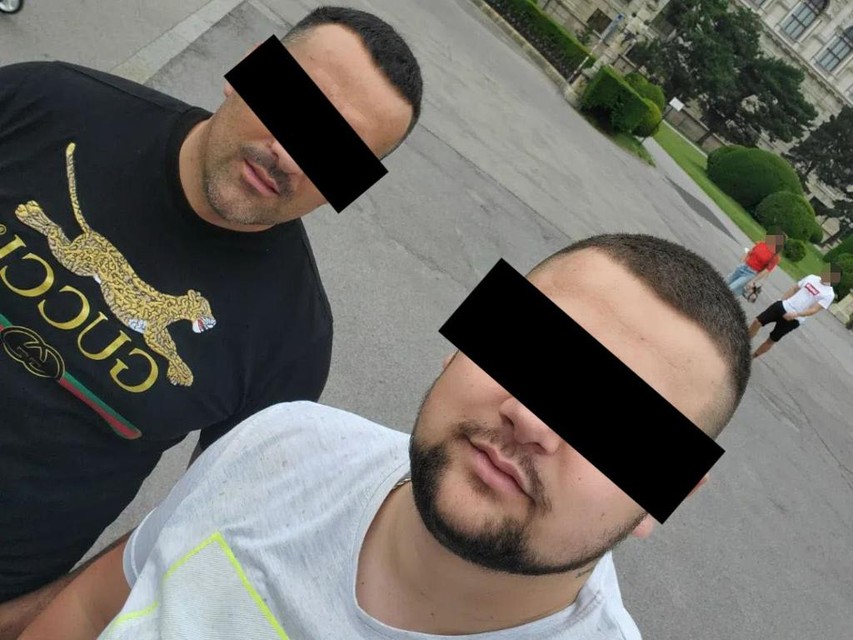 Aleksandar I. (links) en Marko Z. (rechts) zitten samen in de cel in de Antwerpse Begijnenstraat.