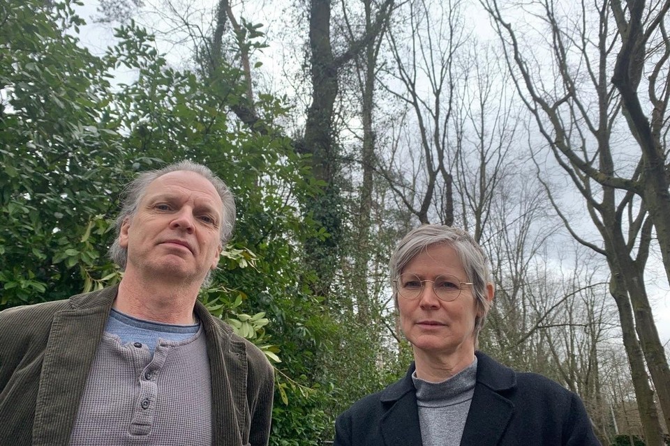 Richard Van Oosterhout en Patrice Toye tussen de bomen van de Columbuslei, die hen zo na aan het hart liggen.