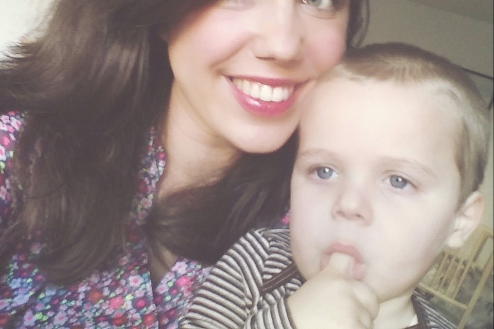 Madelon en haar zoontje Valerio (6), die een longaandoening heeft.