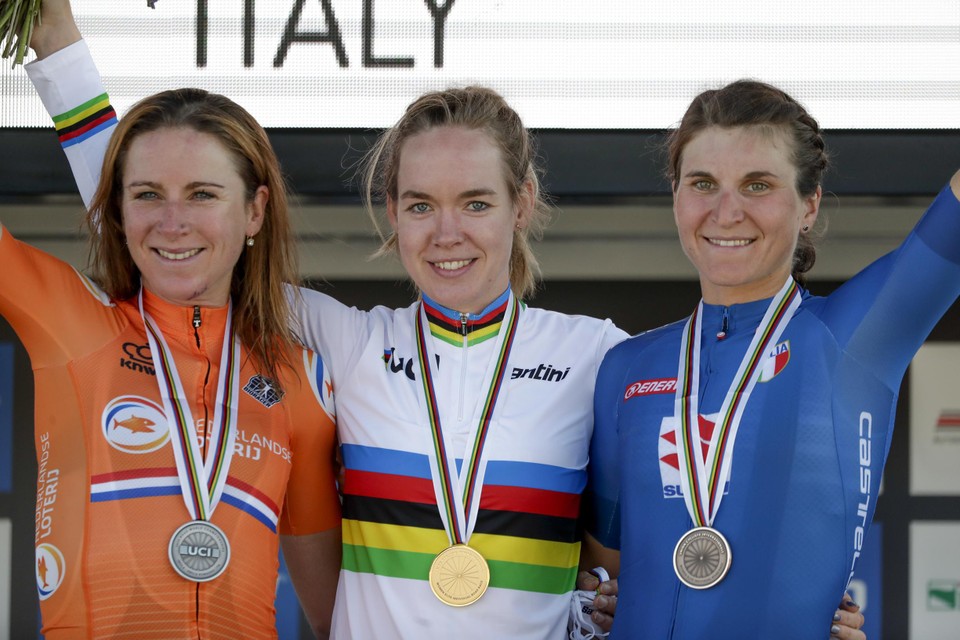 In 2020 haalde Anna van der Breggen het voor Annemiek van Vleuten en Elisa Longo Borghini.