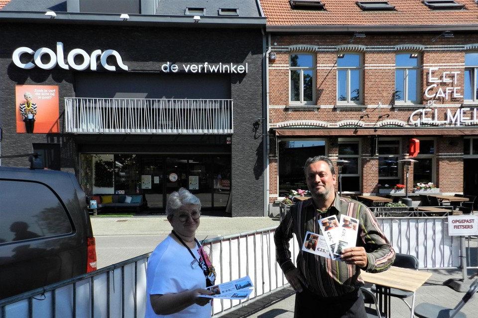 Els Goetschalckx van Colora Hoogstraten en Kristof Staes van De Gelmel zien de actie met de cadeaubonnen helemaal zitten.
