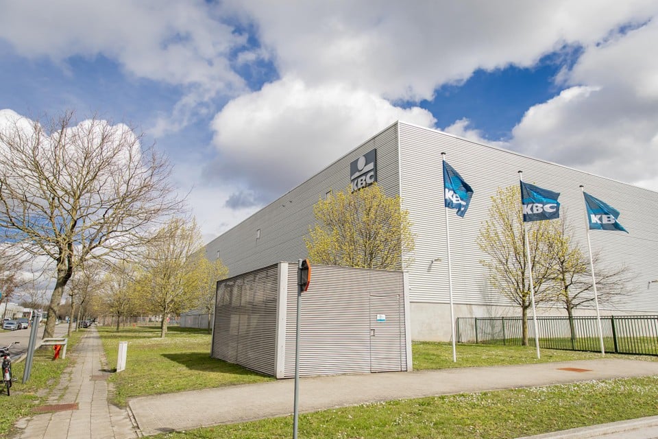 KBC heeft plannen om het huidige datacenter in Mechelen tegen 2027 te vervangen.