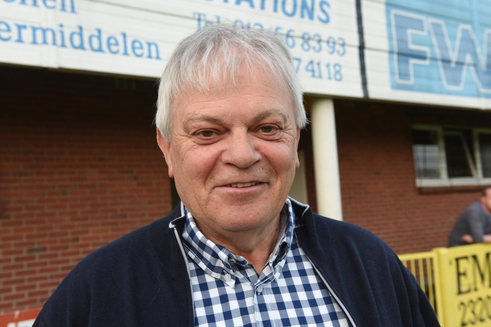 Roger Kemland was achtereenvolgens speler, trainer en bestuurslid van Zwarte Leeuw. 