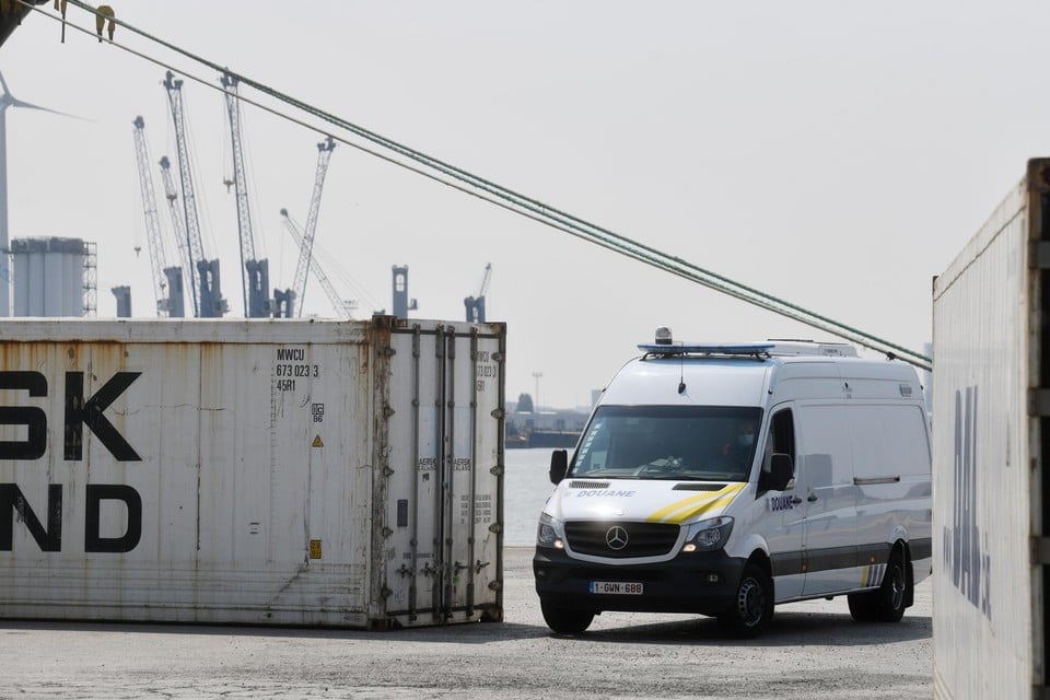 Douane moet kantoren in haven tijdelijk sluiten door personeelsgebrek (Antwerpen)