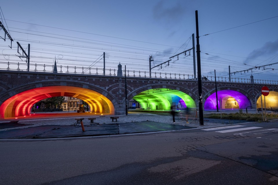 Het Regenboogmonument.