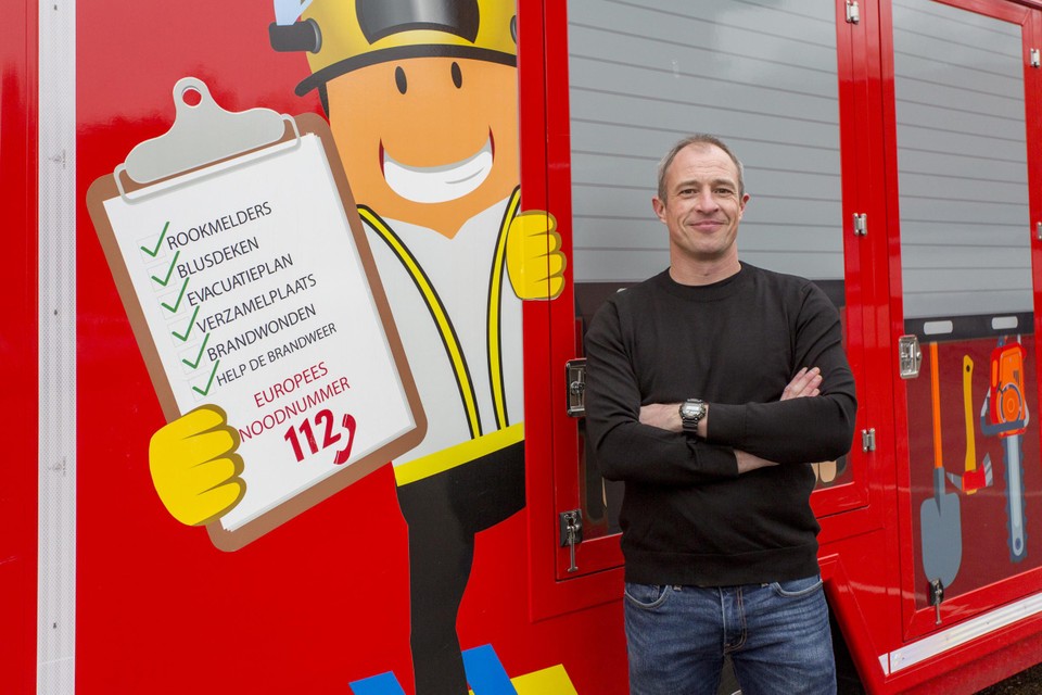 Oud-brandweerman en onafhankelijk brandpreventie-expert Tim Renders gelooft in de uitvinding van vuurvaste lockers. “Fietsbatterijen zijn steeds vaker een oorzaak van brand”. 