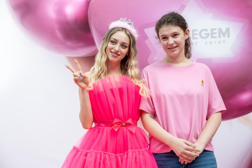 Het moment van deze zomer voor Julisa uit Messelbroek, die het wachten sinds tien uur ’s morgen rond 17 uur beloond zag. 