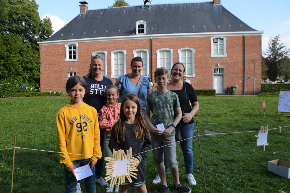 De pastorietuin is een heel mooie en goed bereikbare plek. Maar het mag nog wat avontuurlijker, vinden ook deze kinderen en mama’s.