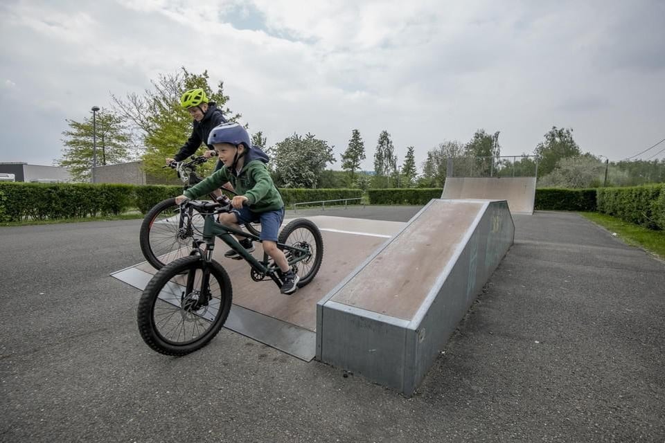 Het oude skatepark krijgt een grondige opfrisbeurt in Westmeerbeek. 