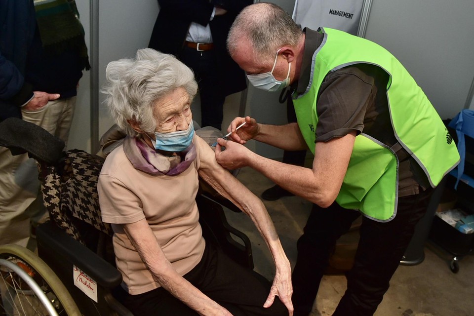 In het vaccinatiecentrum in Mechelen zijn al 15.000 mensen gevaccineerd.