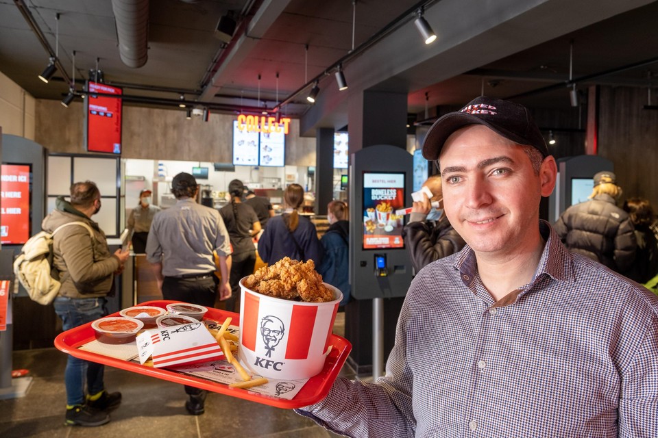 KFC-verantwoordelijke voor de Benelux Tariq Alqudsi: “We willen er over vijf jaar dertig geopend hebben in heel Vlaanderen.”