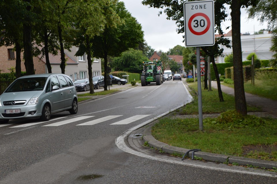 Het begin van de zone 30 komende vanuit Zandhoven.