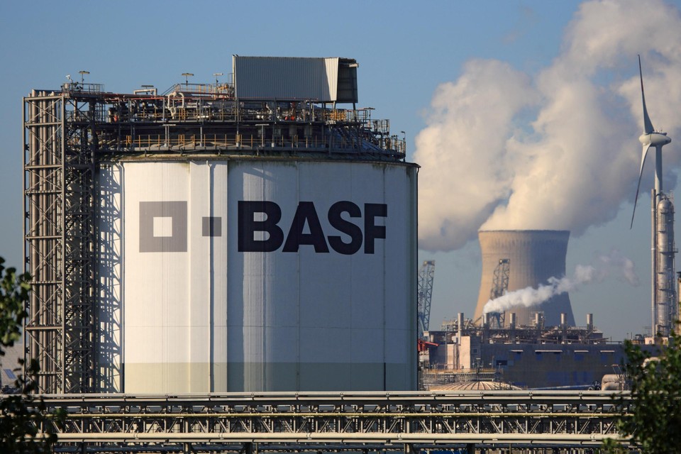 Een onderaannemer van Trixxo bleek betrokken bij sociale fraude bij BASF Antwerpen   