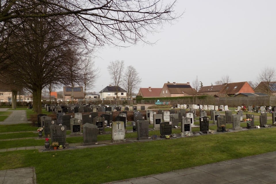 De gemeente start de procedure voor ontgravingen op de begraafplaats Beekakkers in Beerse.