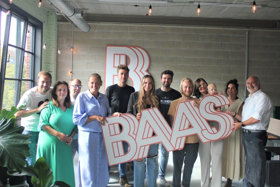 Mensen achter het project BAAS en enkele ondernemers in het kersverse Baas-Buro.