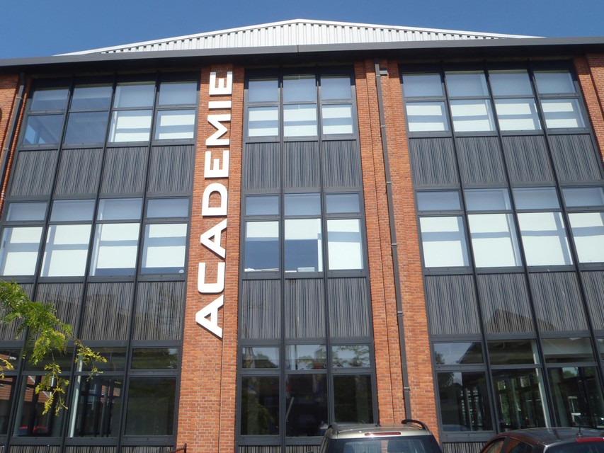 De Academie Arendonk telt vandaag al 1.803 leerlingen en is bekend over heel Vlaanderen.