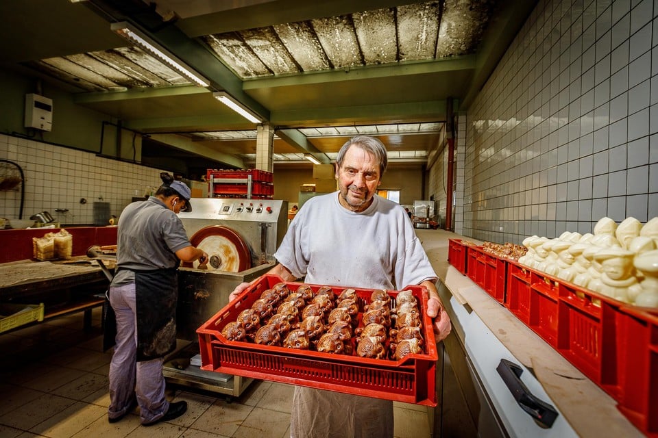 Chocolatier Edouard Gauthier staat al 56 jaar in het vak. 