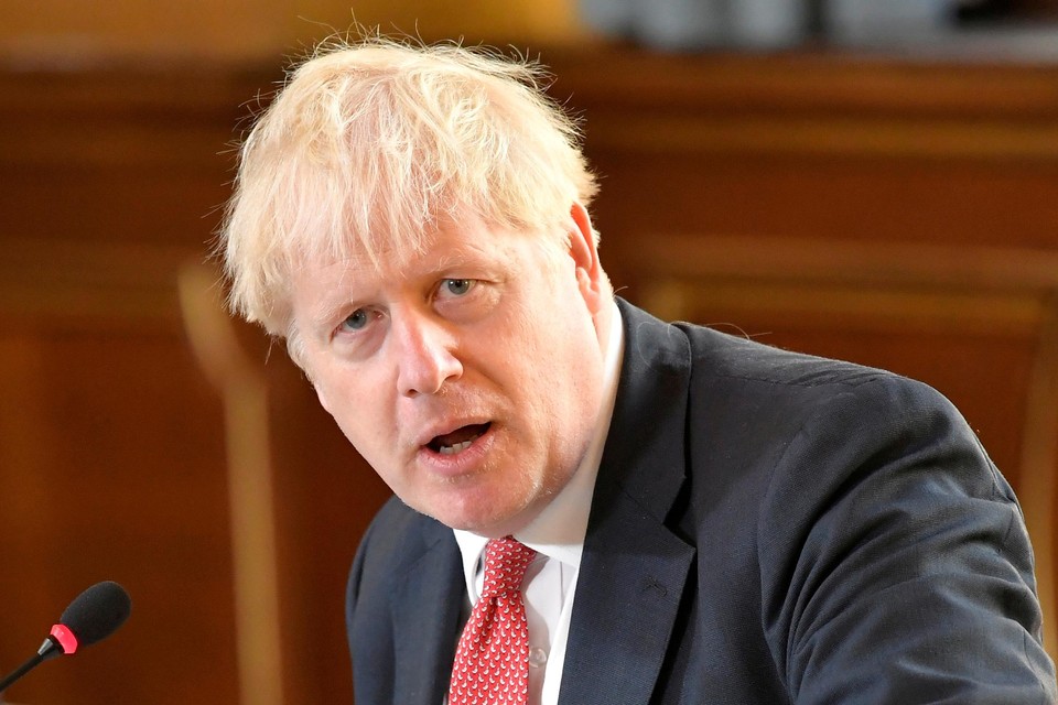 Net voor de onderhandelingen begonnen loste de Britse premier drie schoten voor de boeg.