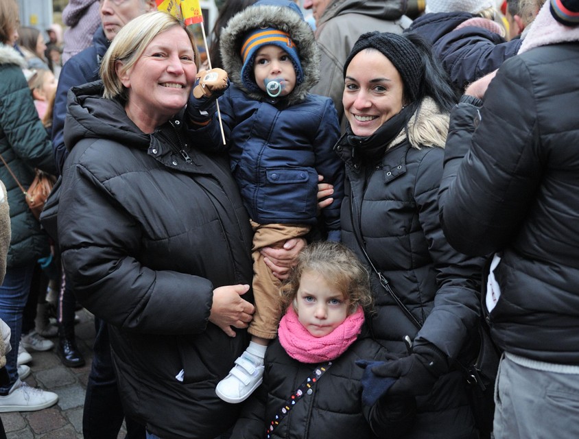 Samantha met haar moeder en kinderen Valerio en Julia. 
