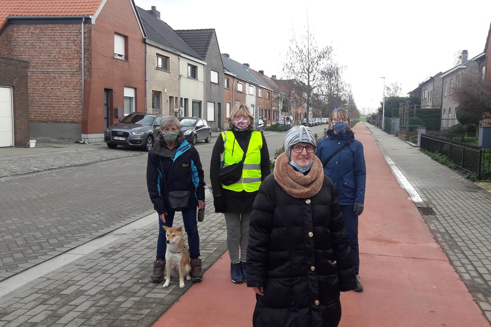 Cafébazin Monique staat klaar voor een volgende wandeling.