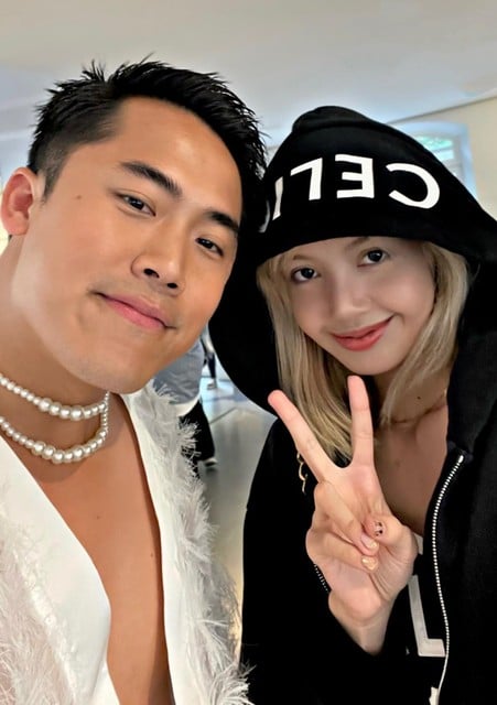 Kua op de foto met Blackpink-ster Lisa.