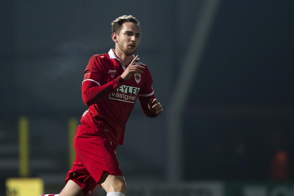Stephen Buyl in het shirt van Antwerp.