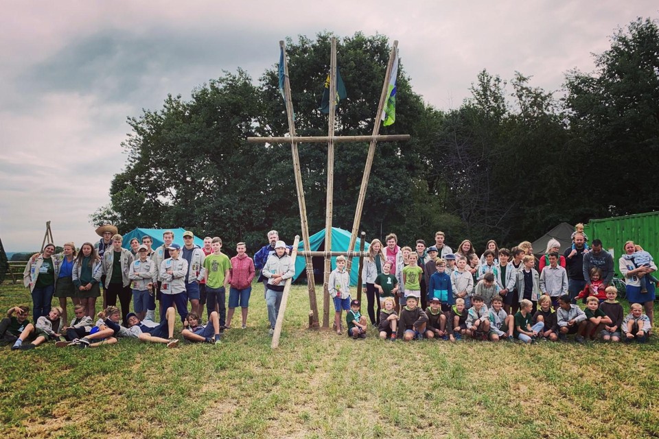 Scouts & Gidsen Mol-Donk-Sluis tijdens hun zomerkamp in 2020.