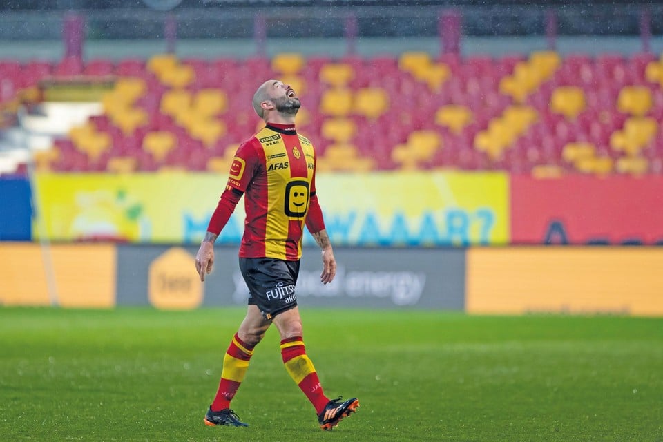 De huldiging voor Defours mogelijk laatste thuismatch werkte bij velen in op de emoties. Ook bij Defour zelf.