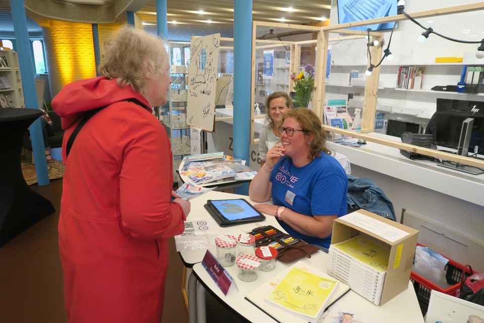 De stand van illustrator Nele Bergmans.