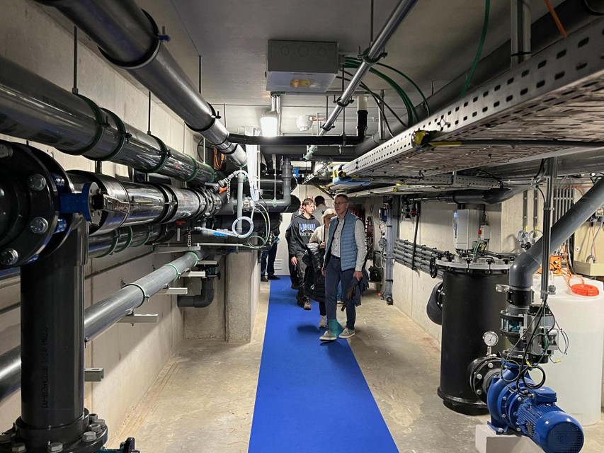 Bezoekers kregen een exclusieve blik in de ondergrondse technische ruimte van het zwembad op Balsakker in Lille.