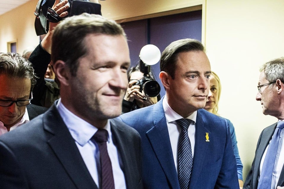 Paul Magnette en Bart De Wever kruisten enkele jaren geleden de degens tijdens een televisiedebat. 