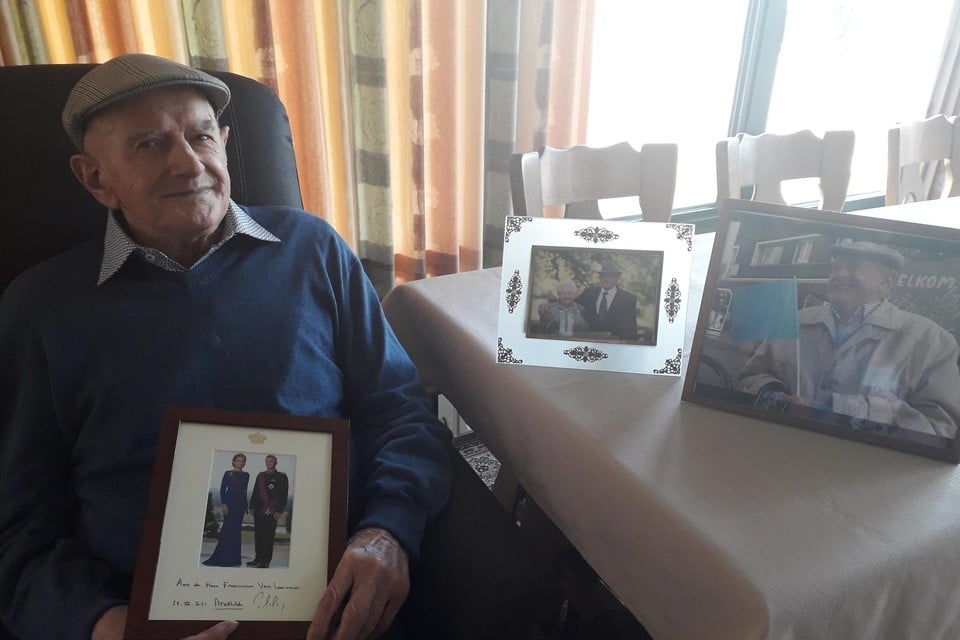 Eeuweling Frans Van Looveren wordt zondag 28 maart 100. Hij is een van de twee laatste oorlogsveteranen van Brecht.