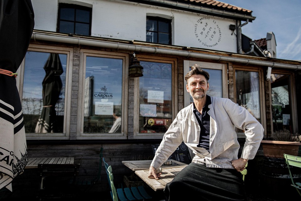 “We konden dit prachtige authentieke café van de ondergang redden”, zegt Jan.