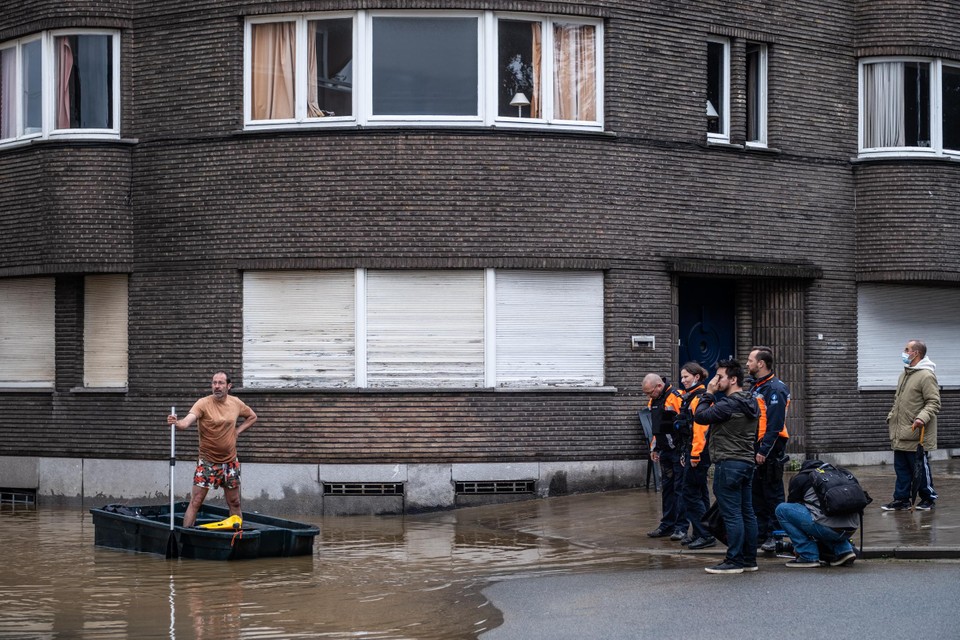 De vreselijke toestanden in Chênée na de overstromingen. 