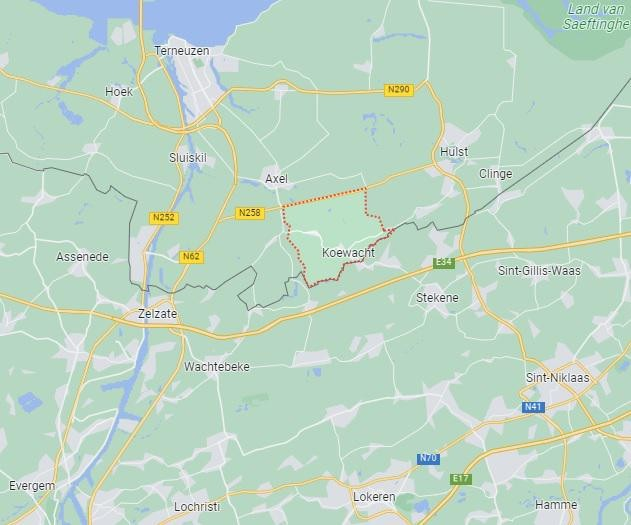 Het plaatsje Koewacht ligt net op de Belgisch-Nederlandse grens.