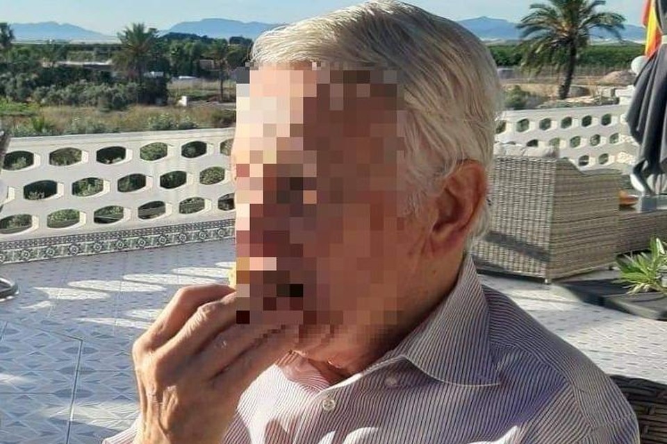 Albert M. ontkent alle betrokkenheid.
