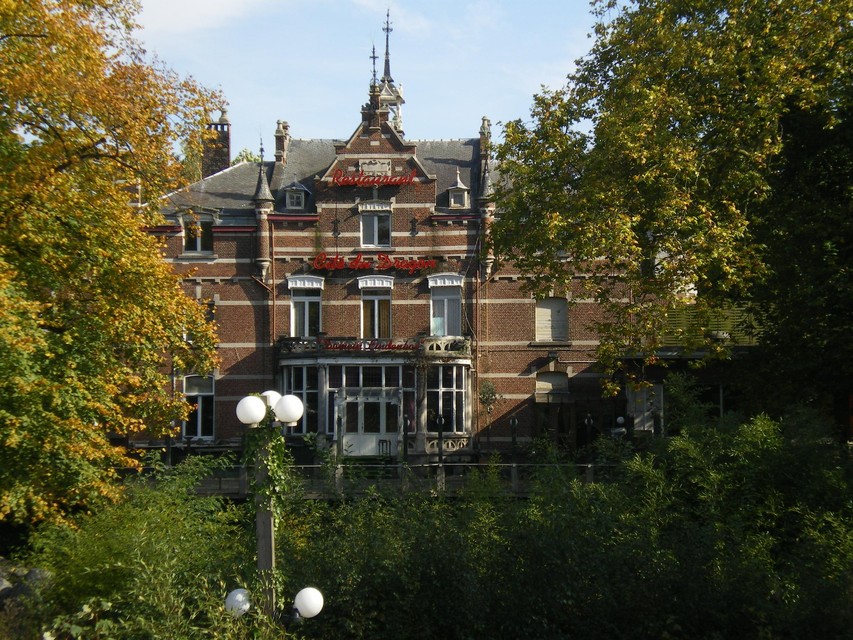 Kasteel Lindenbos als Chinees restaurant Cité du Dragon